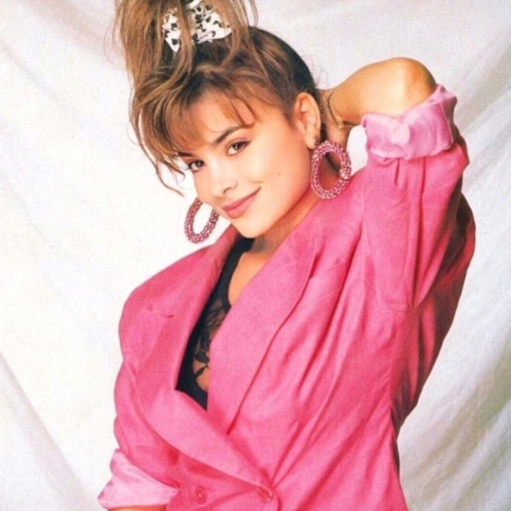 📼☎️ 💄👑Celebrating the 1980s! 🪭💍💎📿 - Picture 14 of 16
